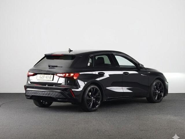 Audi A3 SPORTBACK 35 TFSI S edition 150 pk S-tronic | Private lease vanaf ¤ 670,- pm | Navigatie | Parkeersensoren (Park assist) | Apple Carplay/Android Auto | S-Line |