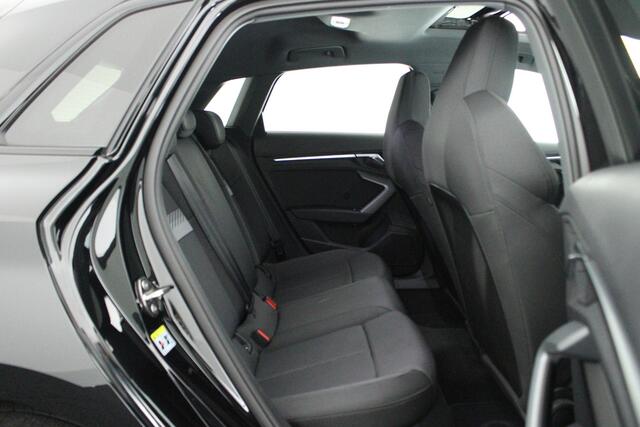 Audi A3 SPORTBACK 45 TFSI e 272pk S-Line Keyless Virtual Cockpit Panoramadak Navigatie