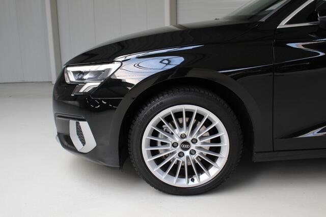 Audi A3 SPORTBACK 30 TFSI Advanced edition Navigatie | 17" velgen | Climate Control | PDC achter