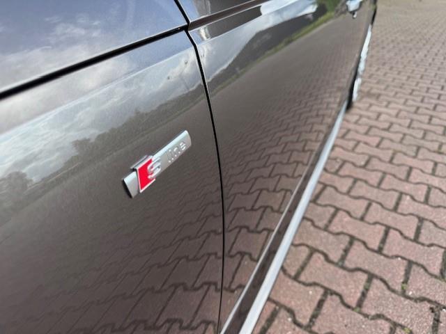 Audi A4 AVANT 2.0TFSI 190PK S-LINE/PANO/VIRTDASH/XENON/LED/NAV