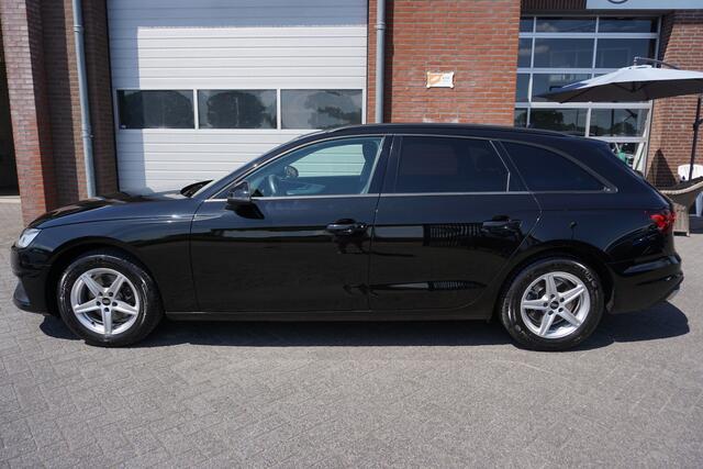 Audi A4 Avant 35 TFSI Edition DEALER ONDERHOUDEN - NAVI - ALCANTARA - PARKEERSENSOREN V+A - STOELVERWARMING - DAB+ - KEYLESS - CRUISE - CLIMA - L.M. VELGEN - BLUETOOTH - PRIVACYGLAS - INKLAPBARE SPIEGELS