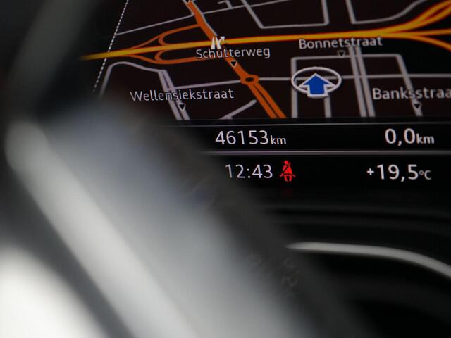 Audi A4 Limousine 2.0 TFSI 190 pk S-tronic ultra Design Pro Line Plus | Panoramadak | Navigatie | Stoelverwarming | Parkeersensoren achter