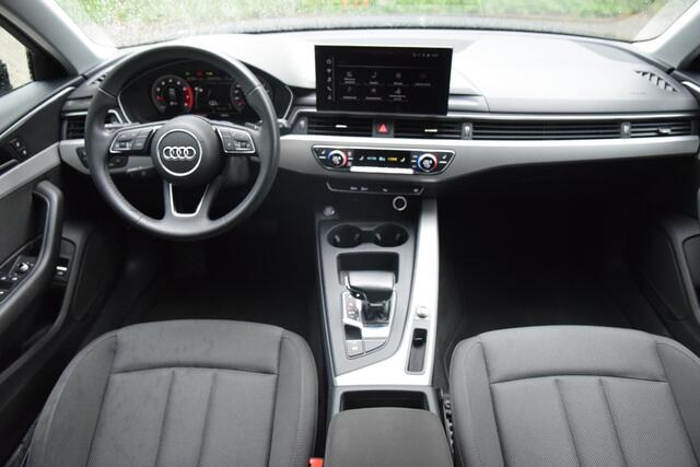 Audi A4 Avant 35 TFSI Launch edition Business Panorama / Adaptieve cruise / Camera / Automatis. Achterklep / etc