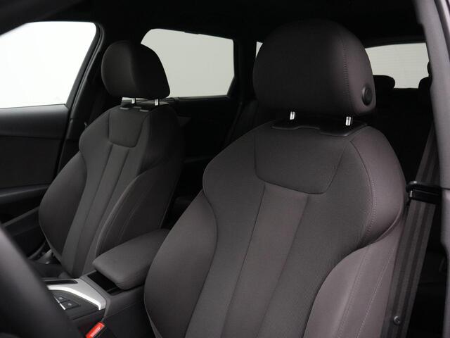 Audi A4 Avant 35 TFSI 150 pk S-tronic Business Edition | Trekhaak | Bang & Olufsen | Achteruitrijcamera | Sportstoelen | Navigatie | Stoelverwarming