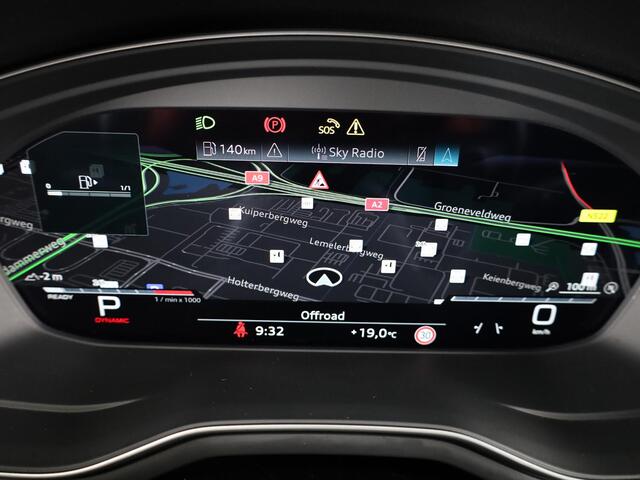 Audi A4 Avant 35 TFSI S edition Competition 150 pk S-tronic | Private lease vanaf ¤ 751,- per maand | Verlengde garantie | Navigatie | Parkeersensoren | Stoelverwarming | S-Line |