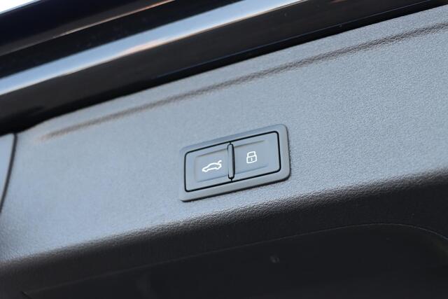 Audi A4 Avant 35 TFSI S edition | Pano | Leder | Memory