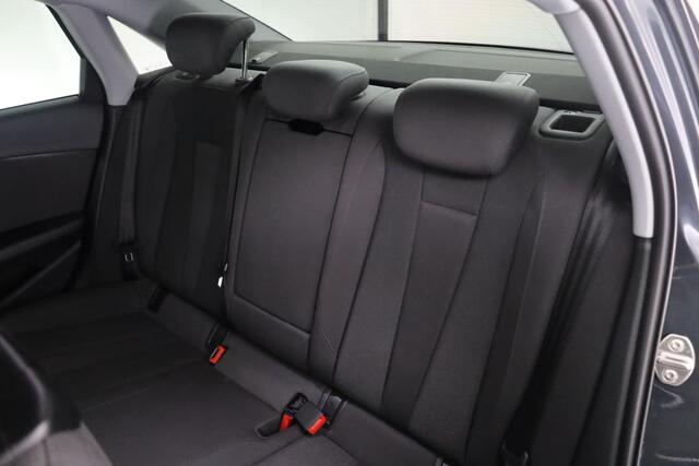 Audi A4 Limousine 35 TFSI Business Edition
