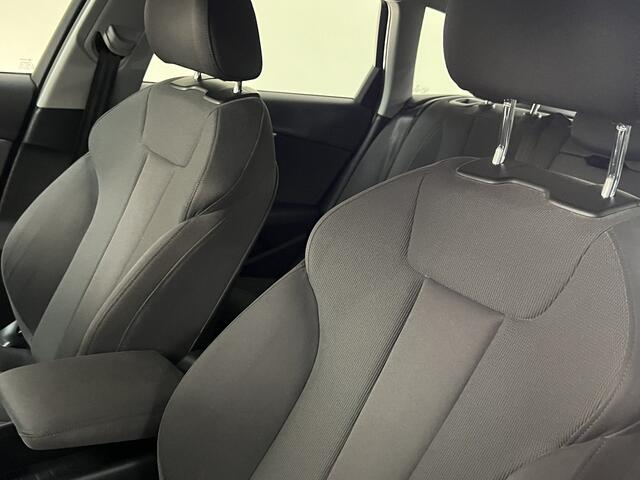 Audi A4 Avant 35 TFSI Sport Lease Edition RIJLAAR! Climate / PDC / Navi /