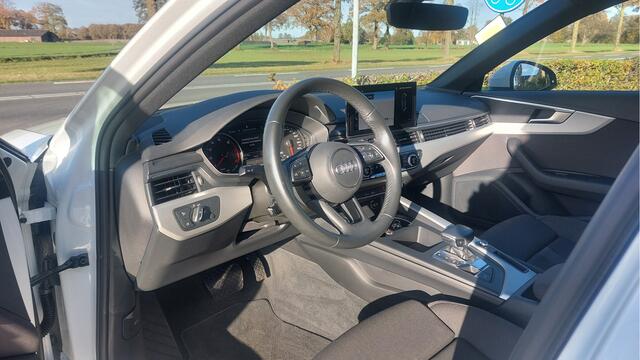 Audi A4 Avant 35 TFSI S edition CLIMA/NAVI/LED/AUTOMAAT BJ 2022