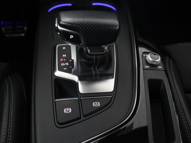 Audi A4 40 TFSI Sport S Line Black Edition | Stoelverwarming | Adaptive cruise | Keyless | Virtual Cockpit | Carplay | Half leder | Navigatie | Full LED | 19'' | Sportstoelen | Sfeerverlichting