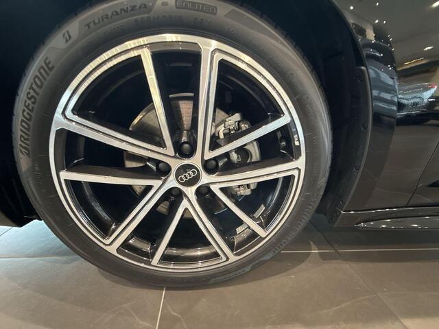 Audi A5 Limousine edition one 35 TFSI 150 pk · Tech pakket plus · Leder · Panoramadak