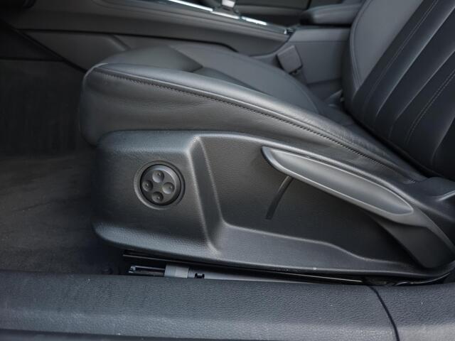 Audi A5 Sportback 35 TFSI | Pano | Leer | 19"| Keyl | Priv. glas | Camera |