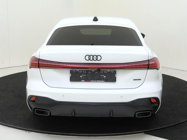 Audi A5 Limousine 2.0 e-hybrid quattro S edition | S-line | 20 inch LM velgen | Optiekpakket zwart | Ambiente lichtpakket Plus | Navigatie |