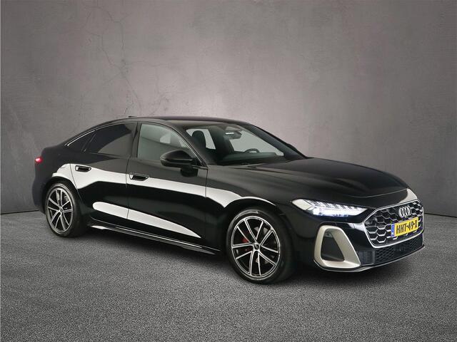 Audi A5 Limousine 2.0 TFSI S Edition | Adapt. Cruise | Optiek Pack | 19 inch | Camera | MMi + | Audi Sound | Parkeerassist Plus | S Line