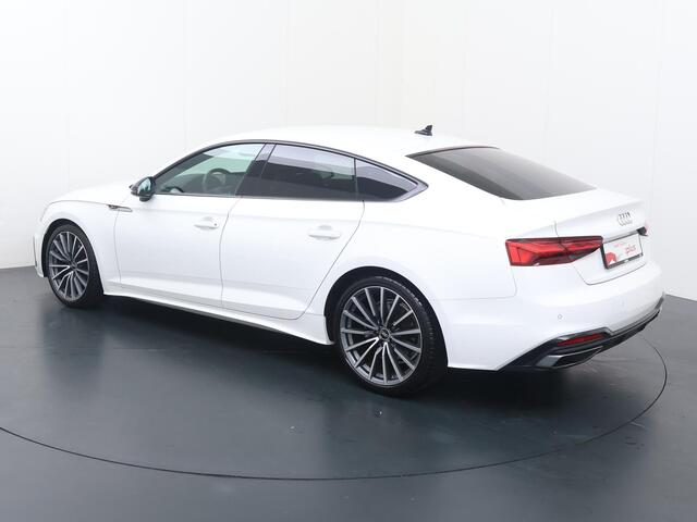 Audi A5 Sportback 35 TFSI S edition Competition 150 PK | Navigatie | Achterklep elektrisch | PDC V+A |