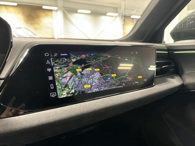 Audi A5 Avant 2.0 e-hybrid 367pk Quattro S edition Competition · Glazendak · 360 Camera · Elek. Trekhaak · Elek. Voorstoelen · Keyless · 20'' Inch · Garantie t/m 26-06-2027