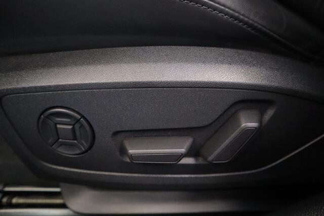Audi A6 Limousine 55 TFSI e Quattro Pro Line S Competition 256PK Panorama Navigatie Cruise Control Volleder interieur Stoel/Stuur verwarming.