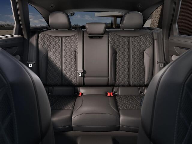 Audi A6 Avant E-Hybrid Quattro S Edition Competition, Edition 1, 21", pano, luchtv., tr.haak, B&O, luchtv., OLED, matrix-LED, memory, massage, HUD, privacy