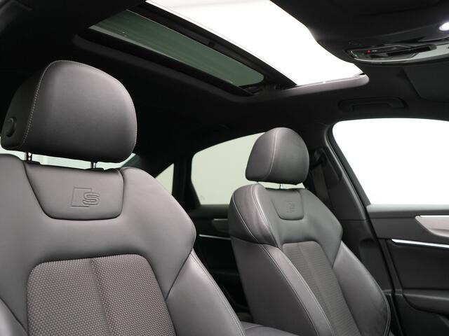 Audi A6 Limousine 50 TFSI e quattro 2X S Line Plug In Hybrid 299pk Dealer O.H PHEV | Panodak | Trekhaak Af Fabriek | Head Up | Apple Carplay | Lederen Sportstoelen Verwarmd | Keyless | Cruise Control | Virtual | Navigatie | DAB |