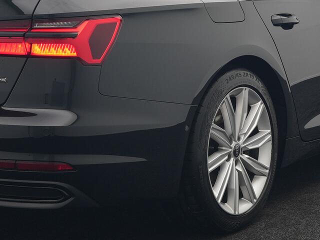 Audi A6 Limousine 50 TFSI e quattro 2X S Line Plug In Hybrid 299pk Dealer O.H PHEV | Panodak | Trekhaak Af Fabriek | Head Up | Apple Carplay | Lederen Sportstoelen Verwarmd | Keyless | Cruise Control | Virtual | Navigatie | DAB |