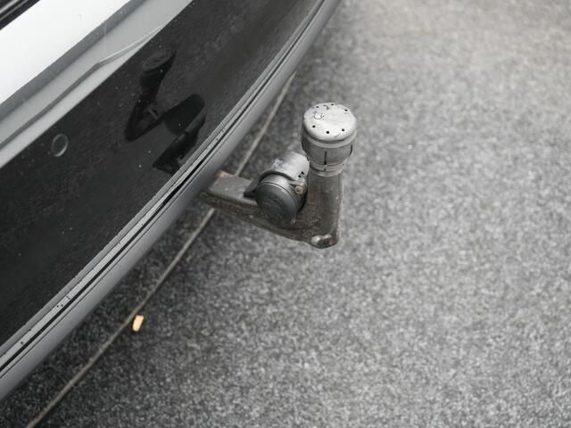 Audi A6 Limousine 50 TFSI e quattro 2X S Line Plug In Hybrid 299pk Dealer O.H PHEV | Panodak | Trekhaak Af Fabriek | Head Up | Apple Carplay | Lederen Sportstoelen Verwarmd | Keyless | Cruise Control | Virtual | Navigatie | DAB |