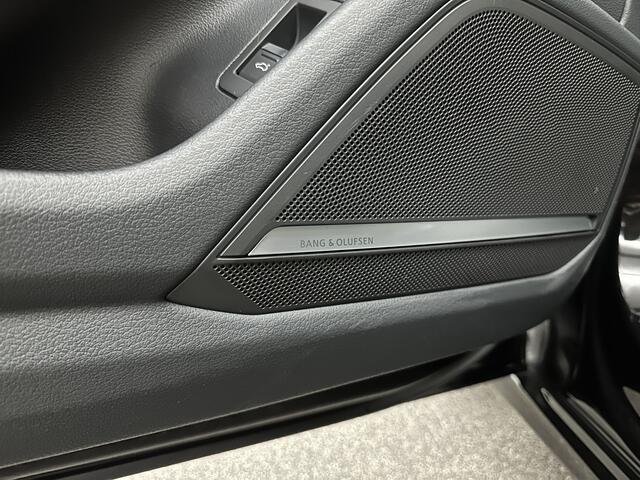 Audi A6 Avant 3.0 V6 340PK S-Line | Luchtvering | ACC | B&O | Panorama | 360 Camera | Matrix-LED | Trekhaak | RS-Leder | Standkachel | 4-Zone Clima | 21'' | Stoelverwarming V+A | Carplay | Lane & Side Assist | Virtual-Cockpit | Draadloos Laden.