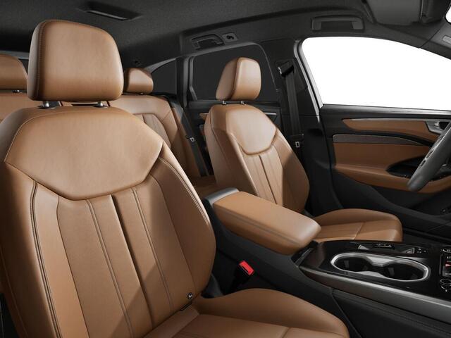 Audi A6 Avant 2.0 e-hybrid quattro Advanced edition 299 PK · Tech plus · Warmtewerend glas, donker getint