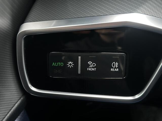 Audi A6 Avant 45 TFSI quattro Sport S line edition | Trekhaak | Pano | Quattro | Bang & Olufsen | Stoelverwarming |