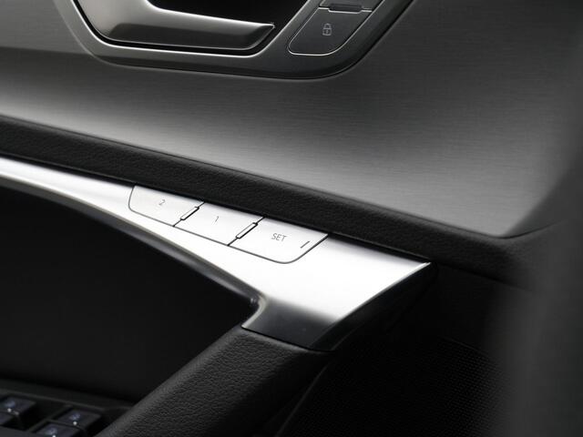 Audi A6 Avant 55 TFSI e 367 pk S-tronic quattro S edition Competition / S-Line | Panoramadak | Trekhaak | Geheugenstoel | Leder/alcantara | Matrix LED |