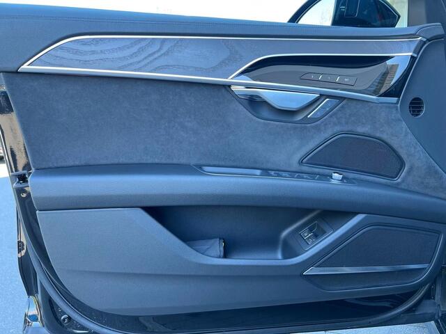 Audi A8 60 TFSI e quattro Lang 463 PK ACC Bang en Olufsen Dynamic All-wheel Steering Head-Up Massage Stoelkoeling