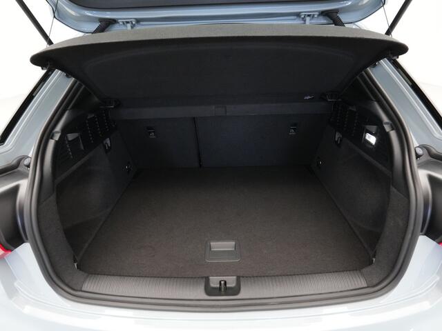 Audi Q2 35 150 pk TFSI S Edition S Line Navigatie, Black Pakket,