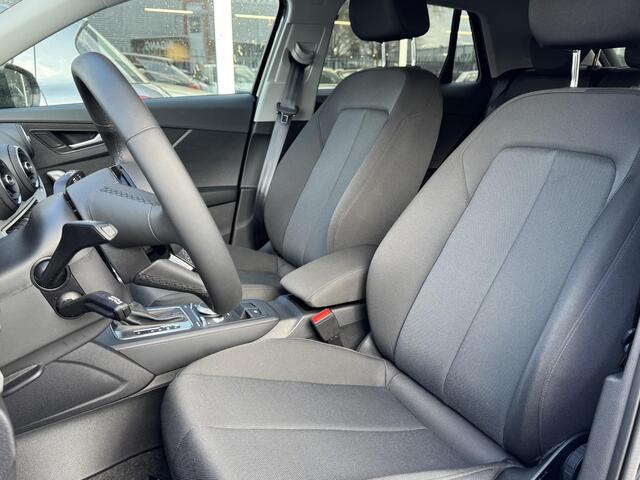 Audi Q2 35 TFSI S Edition | Camera | ACC | Navi | Extra getint glas | LM velgen | Verwarmde voorstoelen | LED - Kop / Achterlichten ( Vestiging - Nieuwegein )