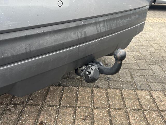 Audi Q2 35 TFSI S Edition VAN ¤27.900,- VOOR ¤25.877,- UW LENTEVOORDEEL: 2.023,- | TREKHAAK | LEDER