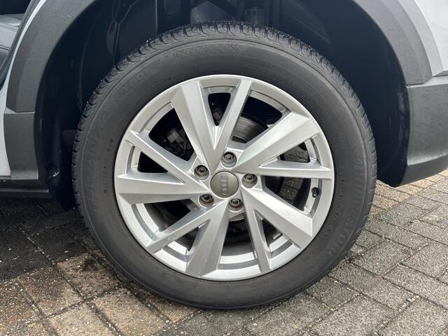 Audi Q2 35 TFSI S Edition VAN ¤27.900,- VOOR ¤25.877,- UW LENTEVOORDEEL: 2.023,- | TREKHAAK | LEDER