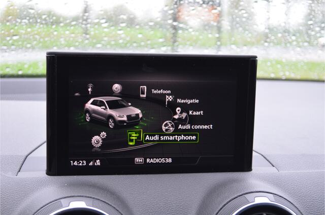 Audi Q2 30 TFSI epic Spoorwisselassistent Carplay Climatronic Led Koplampen