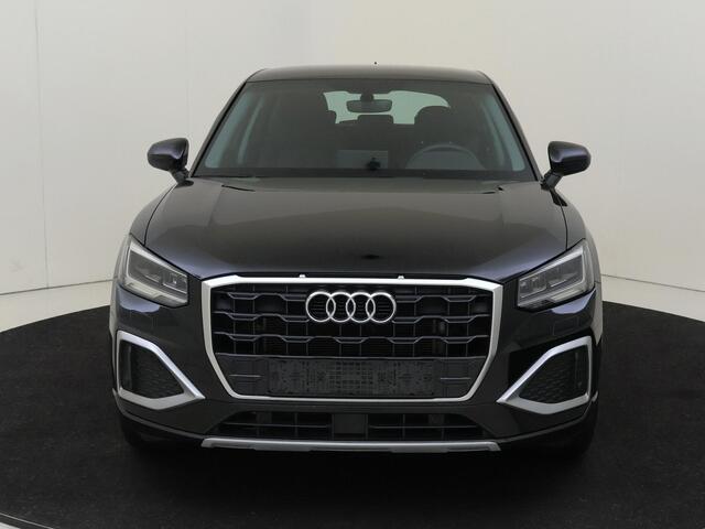 Audi Q2 30 TFSI Advanced edition | Stoelverwarming | CarPlay | Adaptieve cruise control | Achteruitrijcamera | Parkeersensoren | Elektrisch inklapbare buitenspiegels |