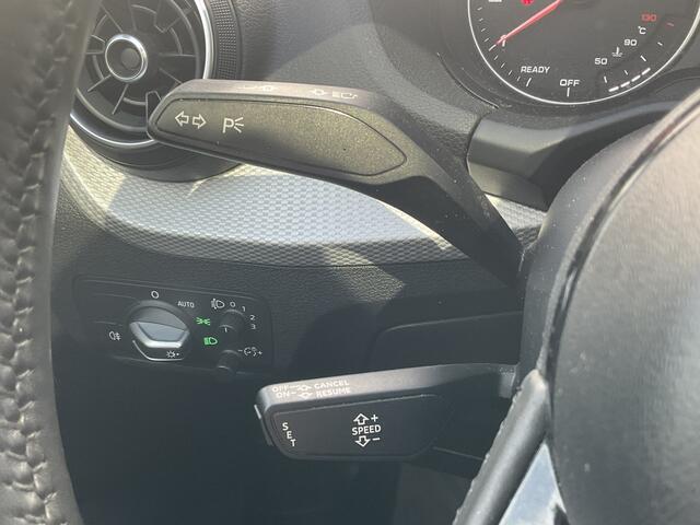 Audi Q2 1.0 TFSI Automaat Sport Pro Line Pano Cruise PDC Stoelverw Hoogzitter!