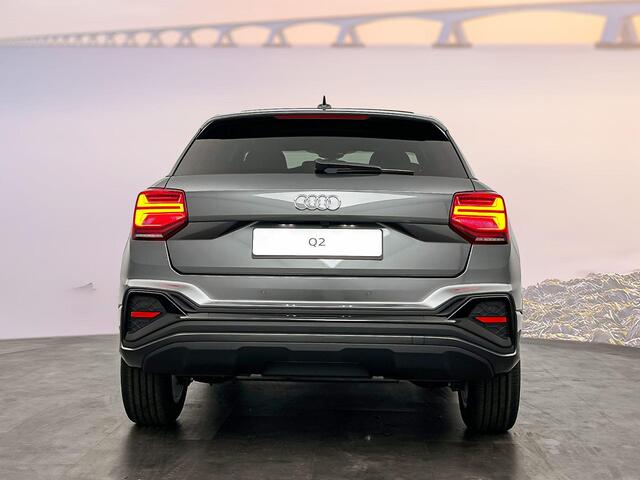 Audi Q2 S edition 35 TFSI 110 kW / 150 PK Hatchback 7 vers