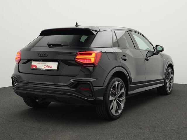 Audi Q2 35 TFSI 150 pk S-tronic S Edition / S-Line | Trekhaak | Fijnnappa leder | Matrix LED | Sonos | Navigatie | Stoelverwarming | Adaptive Cruise | Virtual Cockpit