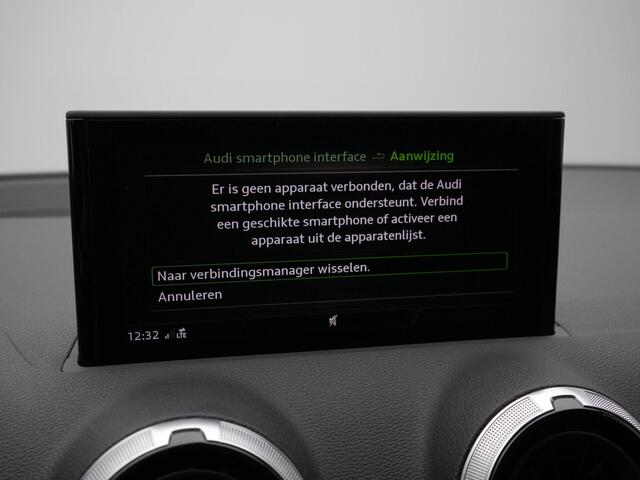 Audi Q2 35 TFSI 150 pk S-tronic S Edition / S-Line | Panoramadak | Matrix LED | Achteruitrijcamera | Navigatie | Stoelverwarming