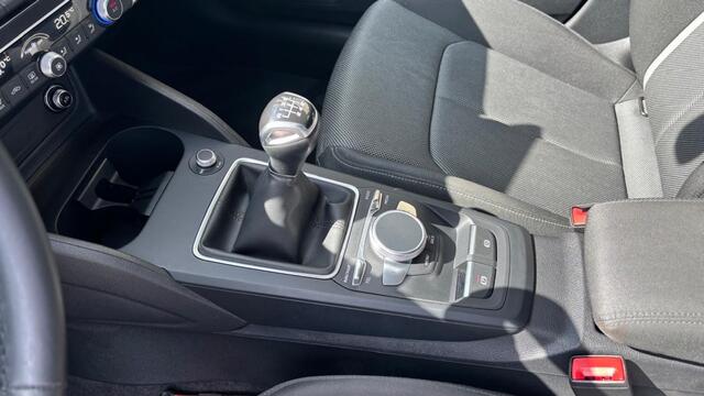 Audi Q2 30 TFSI Bns edition - Clima - CarPlay - Virtual Cockpit -NAP-NL