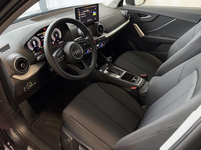Audi Q2 35 TFSI 1.5 ?FACELIFT? S EDITION 150PK VIR.COCKPIT ELEK.KLEP TOUCHSCREEN CARPLAY NAVI CAMERA MATRIX LED STOELVERW. PDC KEYLESS 06/2024 "Audi rijden begint bij Topautos.nl - 20 Audi topmodellen direct op voorraad!"