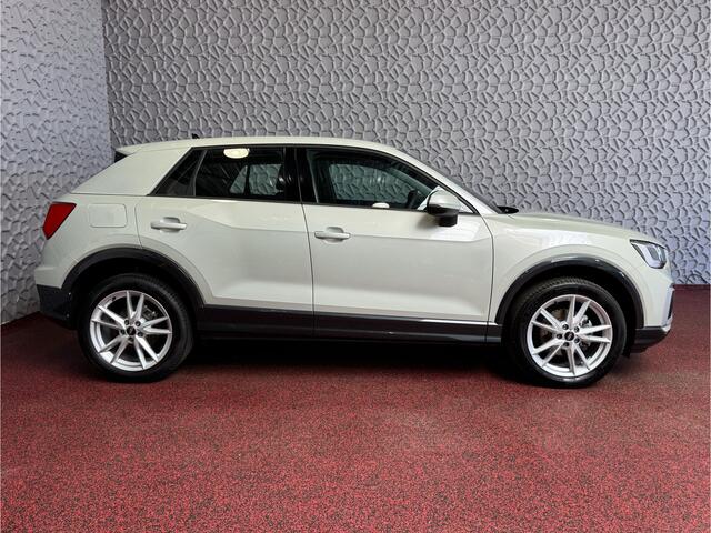 Audi Q2 35 TFSI 1.5 ?FACELIFT? S EDITION 150PK VIR.COCKPIT 18''LMV TOUCHSCREEN CARPLAY NAVI CAMERA LED STOELVERW. PDC 11/2024 "Audi rijden begint bij Topautos.nl - 20 Audi topmodellen direct op voorraad!"