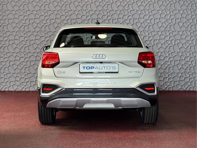Audi Q2 35 TFSI 1.5 ?FACELIFT? S EDITION 150PK VIR.COCKPIT 18''LMV TOUCHSCREEN CARPLAY NAVI CAMERA LED STOELVERW. PDC 11/2024 "Audi rijden begint bij Topautos.nl - 20 Audi topmodellen direct op voorraad!"
