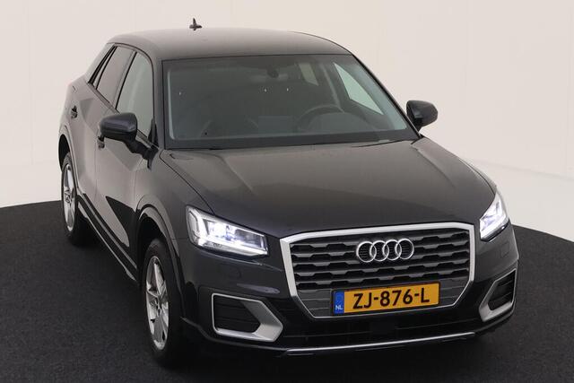 Audi Q2 30 TFSI Sport / AUTOMAAT/ PARK. SENSOREN/ GETINT GLAS/ NAVI/ CLIMA/ 17" LMV
