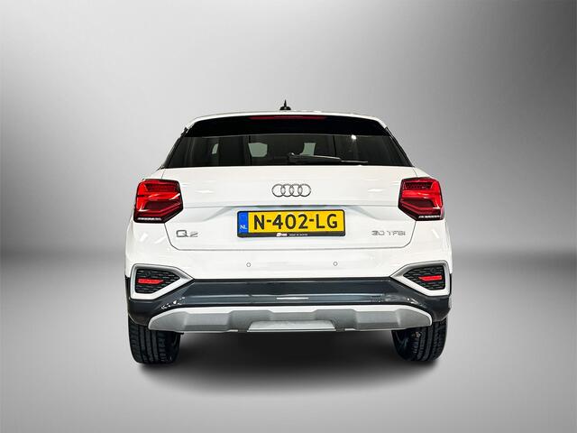 Audi Q2 30 115pk TFSI Business Edition Parkeerhulp achter | Cruise Control | Navigatiepakket