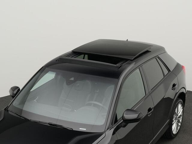 Audi Q2 35 TFSI 150 pk S-tronic Advanced edition / S-Line | Panoramadak | Trekhaak | Demperregeling | Matrix LED | Stoelverwarming