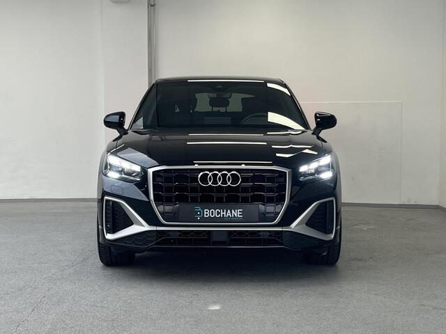 Audi Q2 35 TFSI 3x S-Line | 1e-EIG. | TREKHAAK | CAMERA | CARPLAY | VIRTUAL |