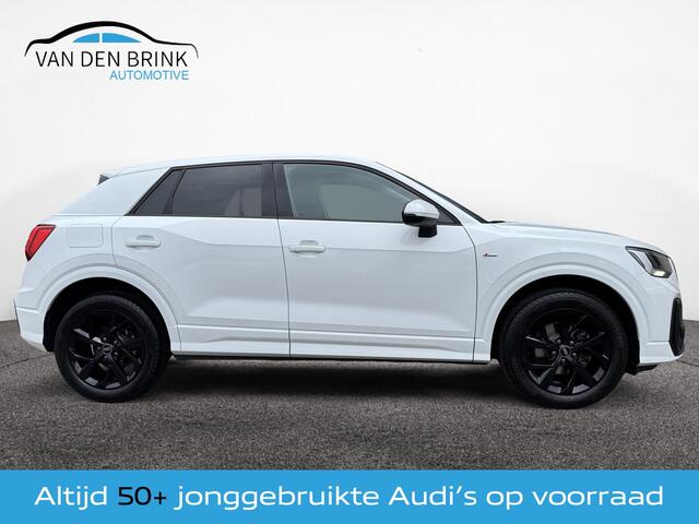 Audi Q2 35 TFSI S-line Black Keyless Go