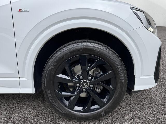 Audi Q2 35 TFSI S-line Black Keyless Go